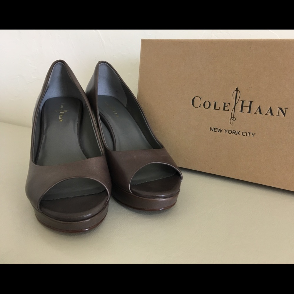 Cole Haan Shayna OT Wedge II - Picture 2 of 6